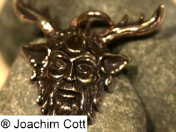 21309    Bronzeanhänger Cernunnos  7,50 €  